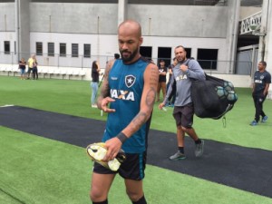 Botafogo ouve oferta por Bruno Silva e apresenta contraproposta ao Cruzeiro