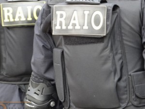 BPRaio pega pessoas com três tipos de drogas no Alto do Rosário