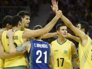 Brasil bate fácil Porto Rico e espera "catimba" argentina na final do vôlei