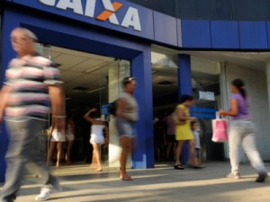 Caixa recebe R$ 4,4 bi para administrar o FGTS