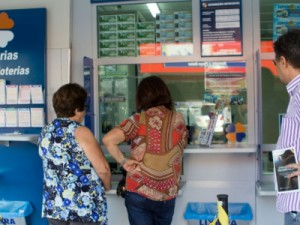 Caixa sobe limite de saque em lotéricas de R$ 1.500 para R$ 2.000