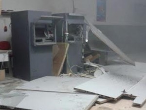 Caixas eletrônicos do Bradesco são explodidos em Presidente Sarney