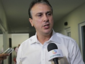 Camilo anuncia programa de segurança em parceria com municípios