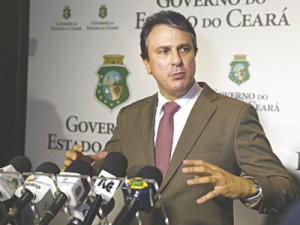 Camilo condena comando grevista