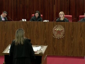 Candidatos avaliam cenário após TSE barrar chapa de Lula