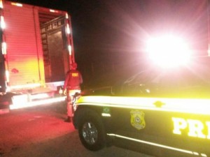 Carga de cosméticos avaliada em R$ 67 mil é roubada em trecho da BR-232