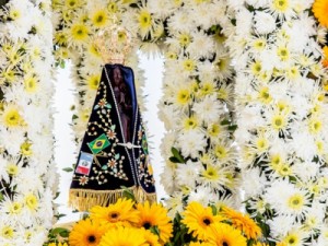 Carreata com imagem de Nossa Senhora Aparecida atrai fiéis em AL