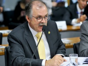 CAS aprova projeto que reduz influência política nos fundos de pensão