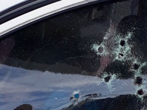 Casal é assassinado a tiros na frente dos filhos em avenida do Recife