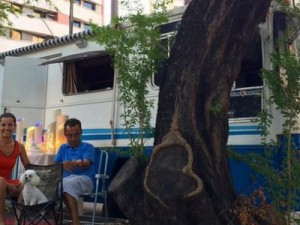 Casal viaja pelo Nordeste a bordo de motorhome