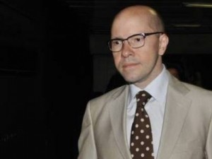 Cassado em 2012, Demóstenes Torres quebra silêncio, reafirma amizade com bicheiro e ataca senador