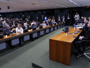 CCJ pode votar parecer sobre denúncia contra Temer até sexta-feira