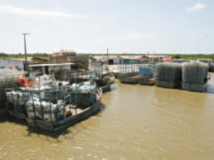 CE Parado há anos, terminal pode ser privatizado