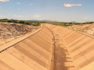 CE perde competitividade com ritmo lento de obras estruturantes