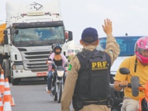 CEARÁ 3,7 mil agentes farão a segurança no feriado