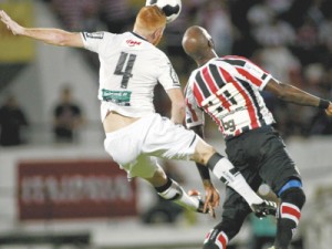 Ceará sofre castigo no fim