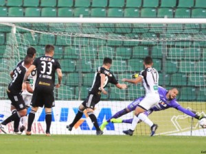 Ceará vence Figueirense por 2 a 0 e volta a sonhar com G4