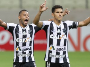 Ceará vence Guaraju e fica a um empate da final