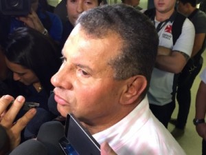 Celso Roth não resiste a novo tropeço no Brasileiro e é demitido do Vasco