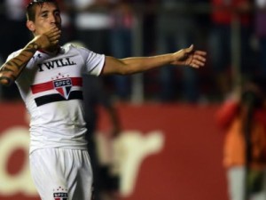 Centurión salva noite no Morumbi, e São Paulo abre 1 a 0 no Cruzeiro