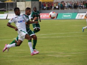 Chapecoense empata com Metrô em Blumenau e perde liderança