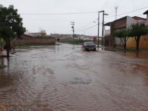 Chuva acima de 40mm mostra que Barbalha precisa de projetos de drenagens