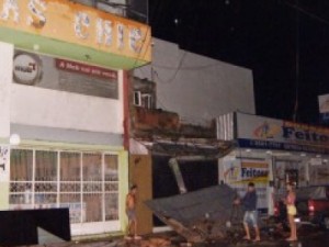 Chuva e vento forte causam morte e destruição em Jucás e Iguatu