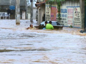 Chuva no ES já deixa 664 pessoas fora de casa em 10 cidades