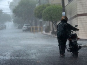 Chuvas atingem mais de 100 municípios cearenses, diz a Funceme