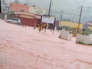 Chuvas deixam desalojados e cidades embaixo d'água no Sul de Minas