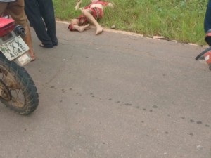 Ciclista com fratura exposta ao ser atropelado por motociclista