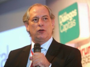 CIRO GOMES: “Temos um Congresso de ladrões convocando CPIS…”