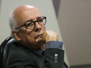 Cláudio Fonteles vê 'atentado contra a ordem constitucional' em fala de Eduardo sobre AI-5