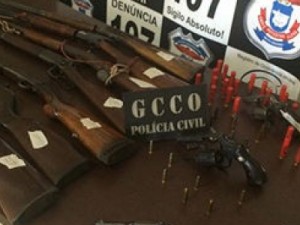 Com a noiva doente, noivo prepara casamento em hospital: 'amo muito'