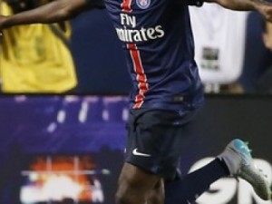 Com assistências brasileiras, PSG vence o Manchester United nos EUA
