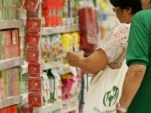 Com carnaval, vendas no varejo recuam 8,6% em SP, diz ACSP