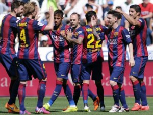 Com força máxima, Barcelona faz 8 no lanterna e segue em primeiro