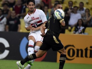 Com Ganso, São Paulo empata com Vasco e vai à semi da Copa do Brasil