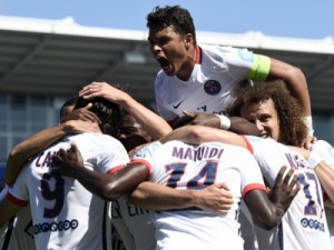 Com início fulminante, PSG vence Lyon e fatura a Supercopa da França