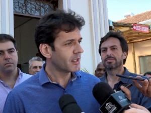 Comissão do Senado aprova convocação de ministro do Turismo para explicar 'laranjas'