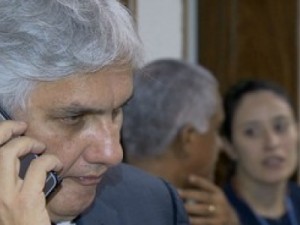 Conselho de Ética do Senado notifica Delcídio sobre processo de cassação