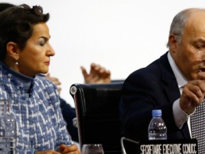 COP 21: representantes de 195 países aprovam acordo global do clima