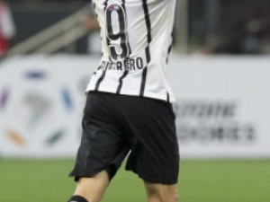 Copa América: Peru convoca corintiano Guerrero; Equador leva gremista Erazo