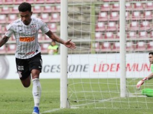 Corinthians vence o Deportivo Lara e avança às oitavas da Sul-Americana
