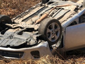Corolla capota na Rodovia Padre Cícero, uma criança morta e bebê ferido