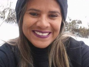 Corpo de cearense morta na Suíça chega a Fortaleza; marido é o principal suspeito