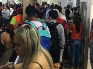 Corpo de universitária é encontrado em banheiro de faculdade
