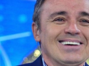 Corpo do apresentador Gugu Liberato chega ao Aeroporto de Viracopos para velório em São Paulo