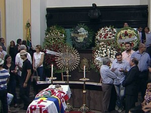 Corpo do deputado estadual Manoel Santos é velado na sede da Alepe