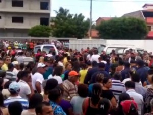Corpo do vereador morto em assalto é sepultado em Itarema, no Ceará